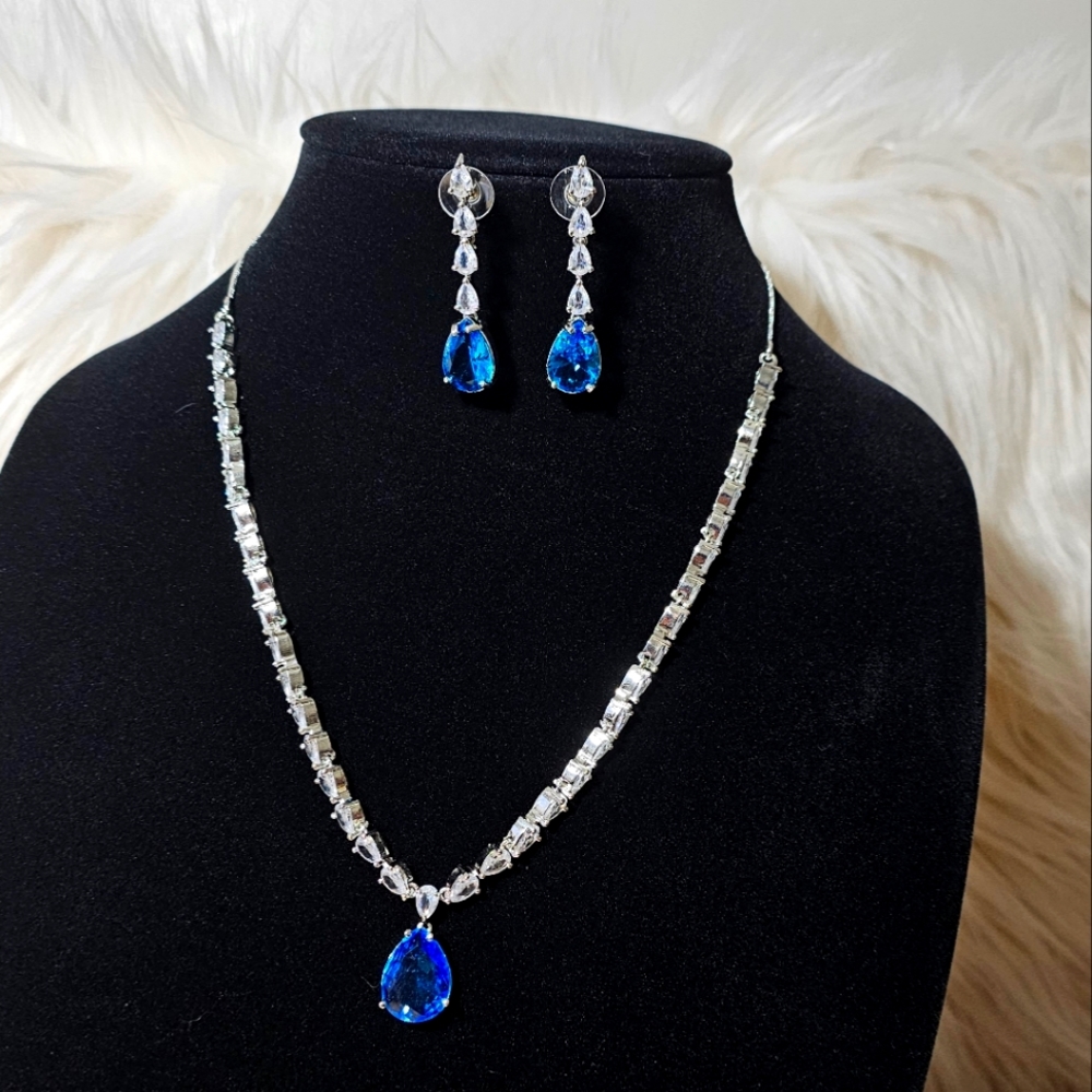 Premium quality Cubic Zircon CZ American Diamond AD necklace earrings set